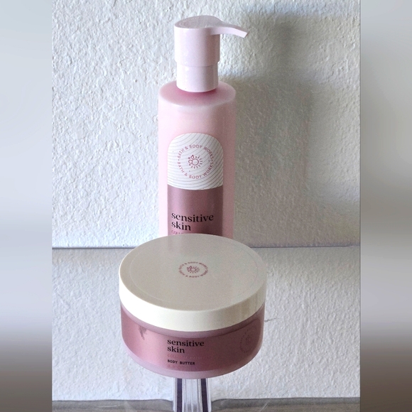 Sensitive skin Colloidal Oatmeal Bath & Body Lotion + Body butter - Picture 1 of 8